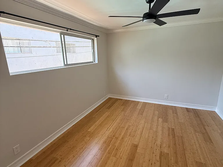 1247 N Flores Ave #12 — Photo 7