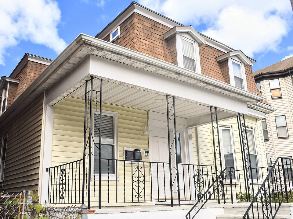 41 School St #1