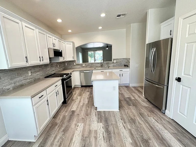 847 E La Costa Pl — Photo 13