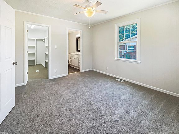 5th image of 402 High Dr