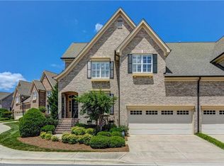 16 Linden Ln, Greensboro, NC 27410