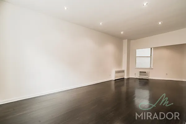 Rented by Mirador Real Estate | media 9