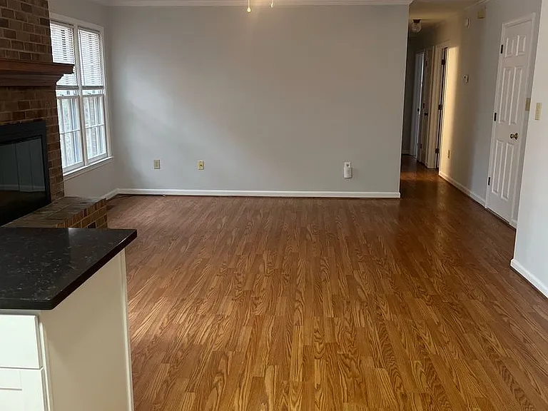 195 Woodberry Ct — Photo 7