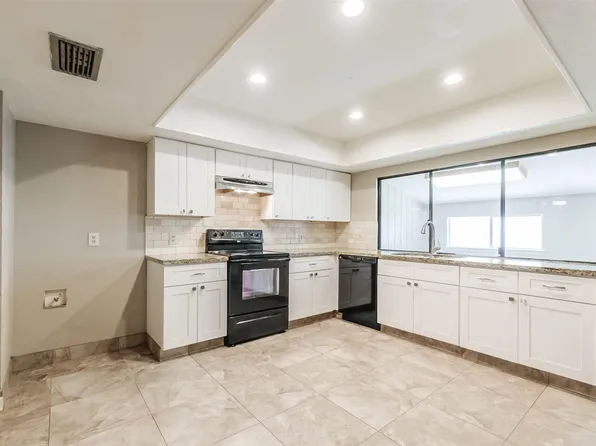 16807 Clan Macintosh Dr, Houston, TX 77084