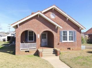 91 Draper St, Ninety Six, SC 29666