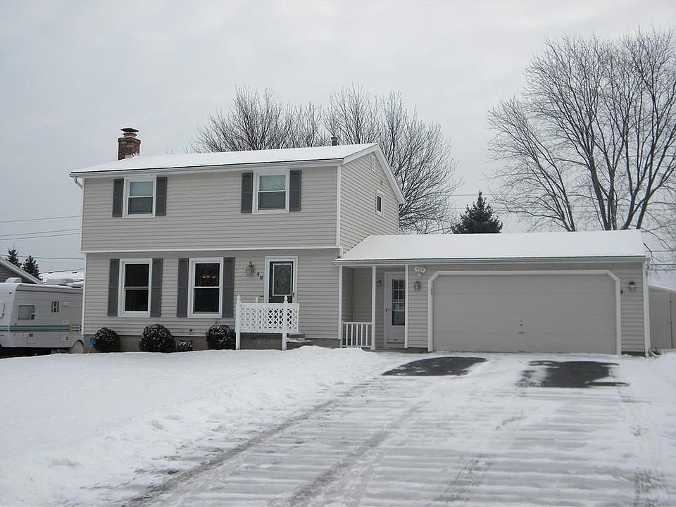 1st image of 40 Short Hills Dr