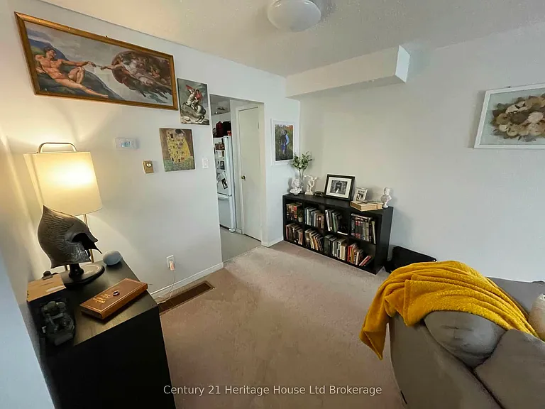 255 Lansdowne Ave W #2 — Photo 6