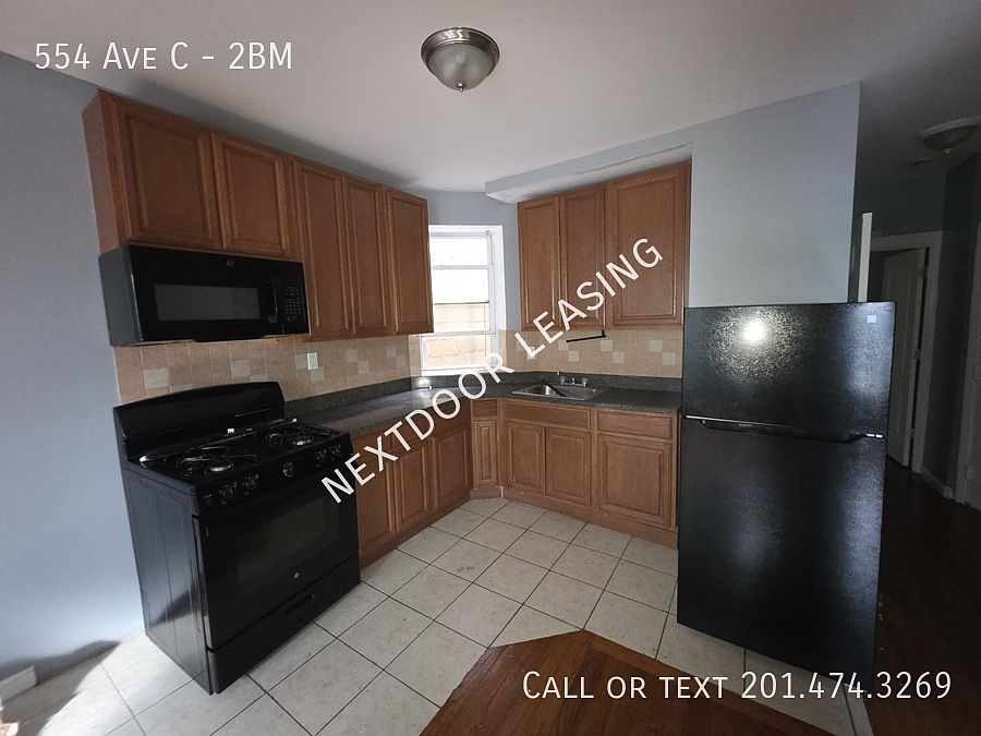 1st image of 554 Avenue C #2BM