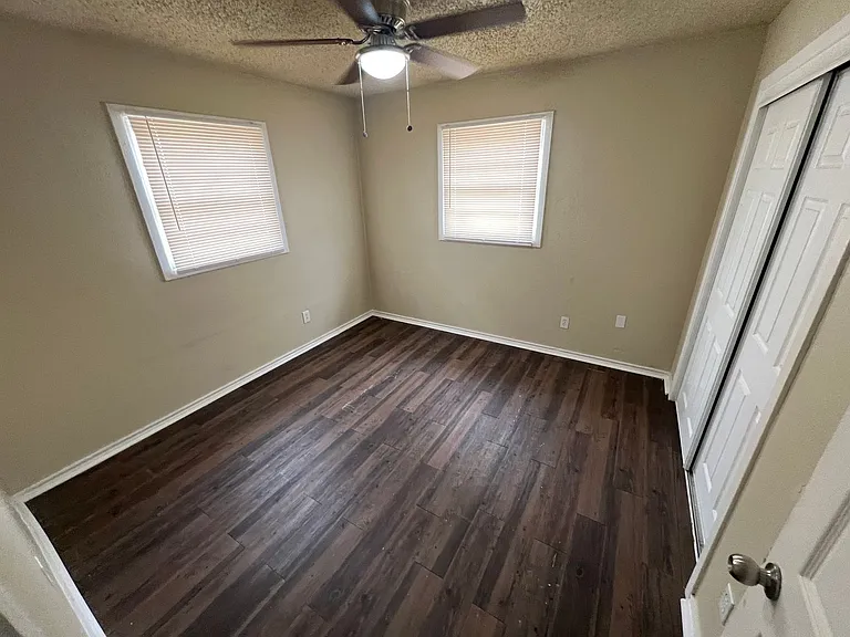 1730 E Dartmouth St — Photo 13