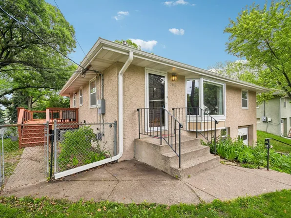 2154 William St, Roseville, MN 55113