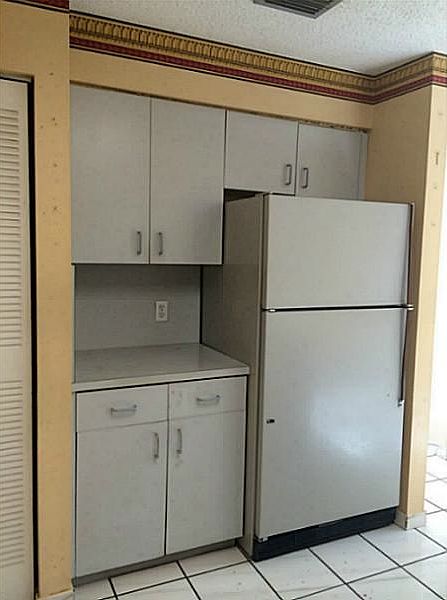 2nd image of 12073 SW 10th St