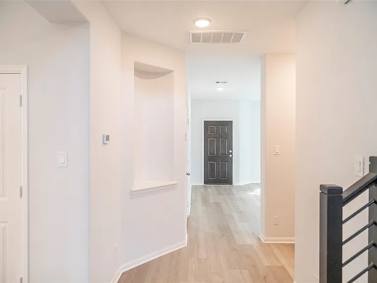 208 Cambria Green Ln — Photo 16
