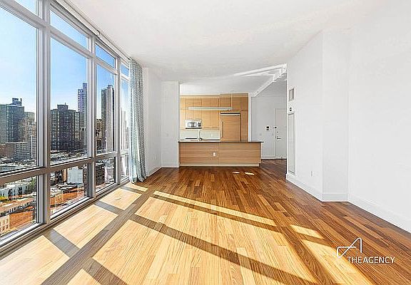 3rd image of 333 E 91st St APT 22C