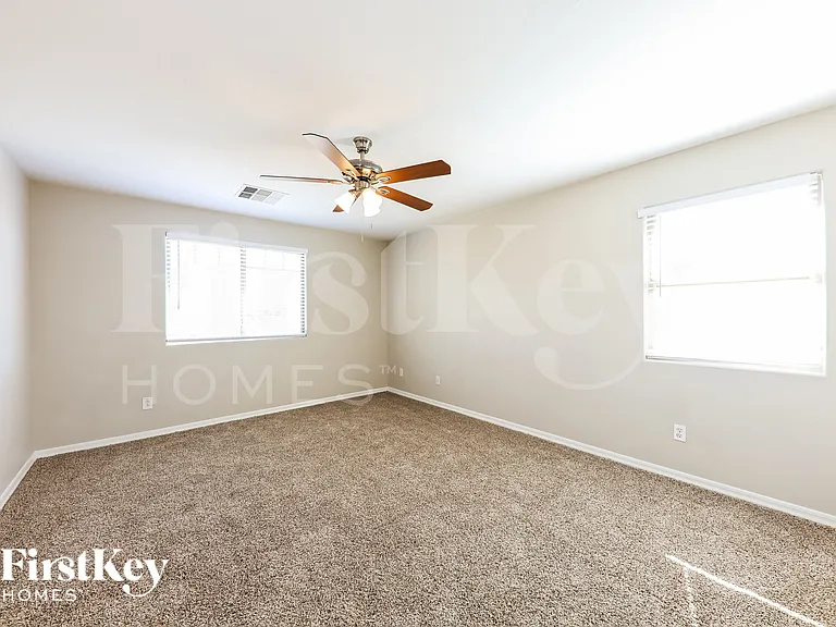 15608 N 172nd Ln — Photo 12