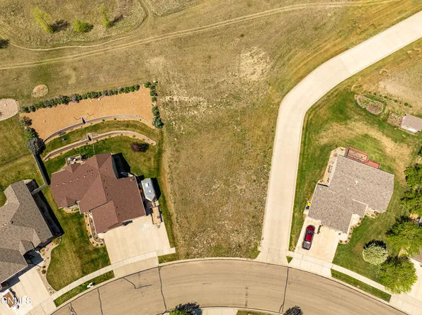 3016 Sleepy Hollow Loop, Bismarck, ND 58501