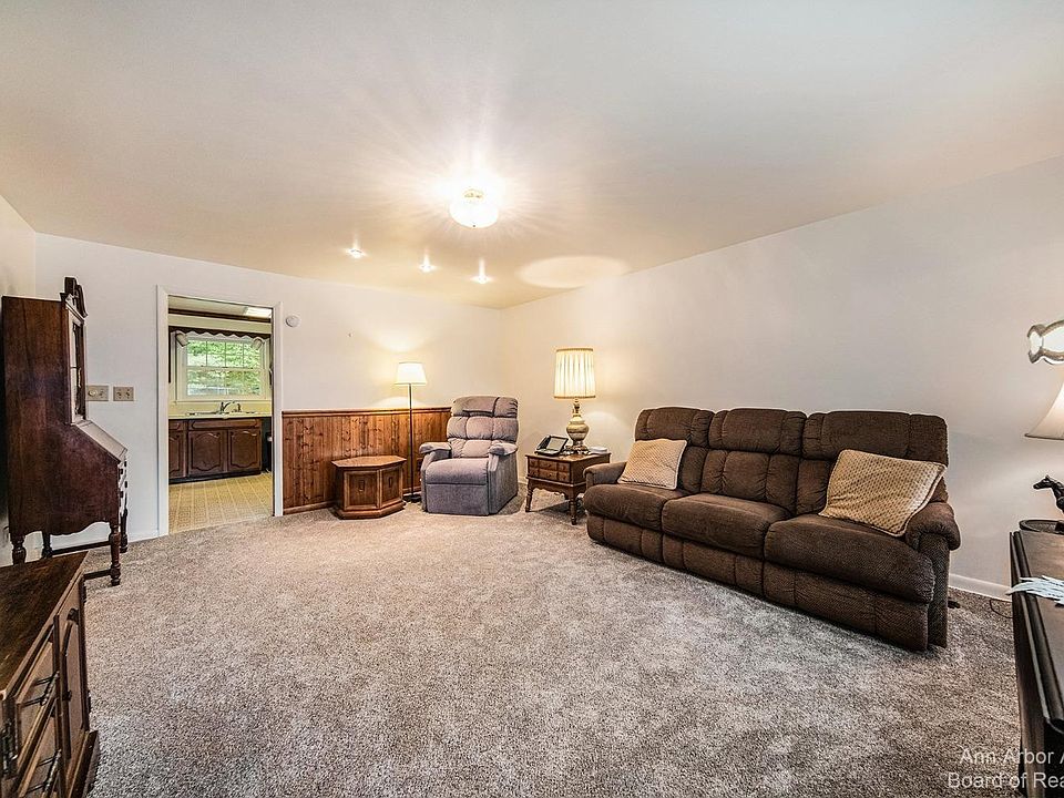 601 Robinson Rd, Jackson, MI 49203 Zillow