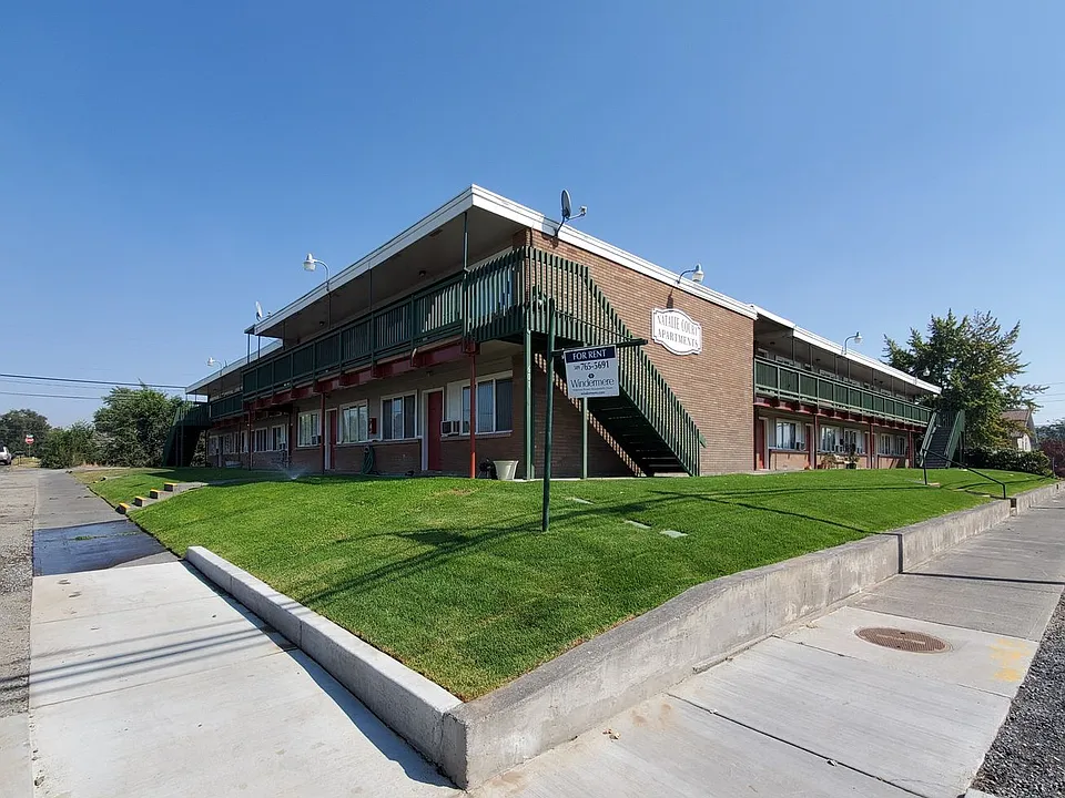 601 S Division St #2
