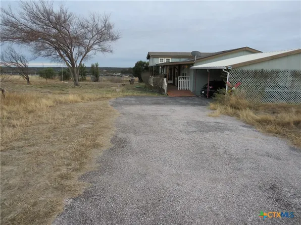 945 County Road 208, Lampasas, TX 76550