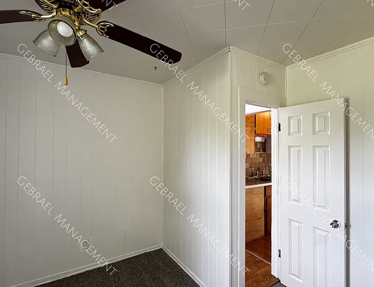 3201 Woodrow Ave — Photo 14
