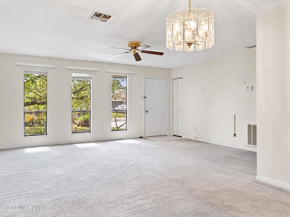 521 Dinner St NE, Palm Bay, FL 32907 Zillow