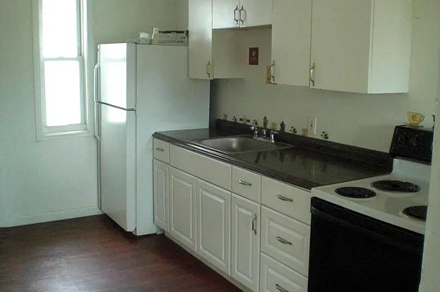 Building Photo - 80 Dorchester St #3