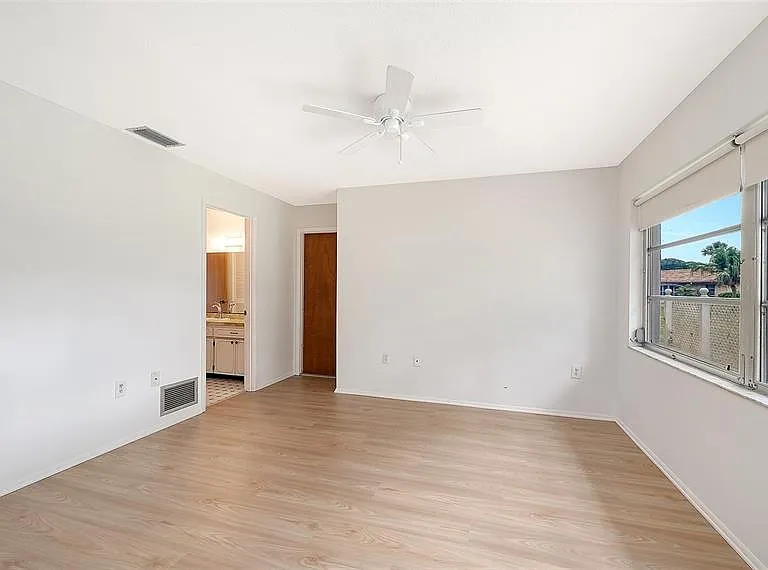 515 Rousseau Dr — Photo 18