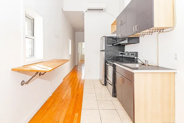 Rented by MySpaceNYC | media 18