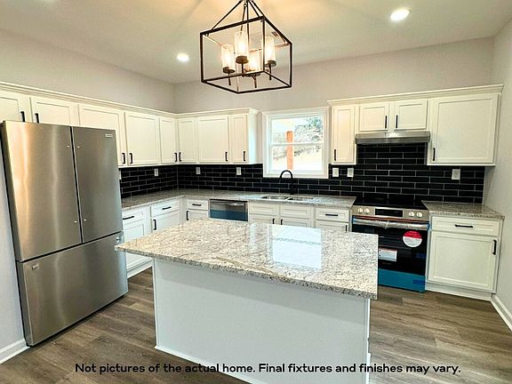 2nd image of 1007 Robinson St