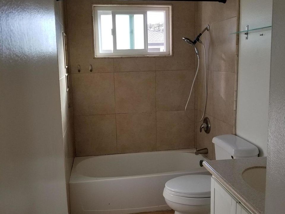 2nd image of 1178 Carlsbad Pl