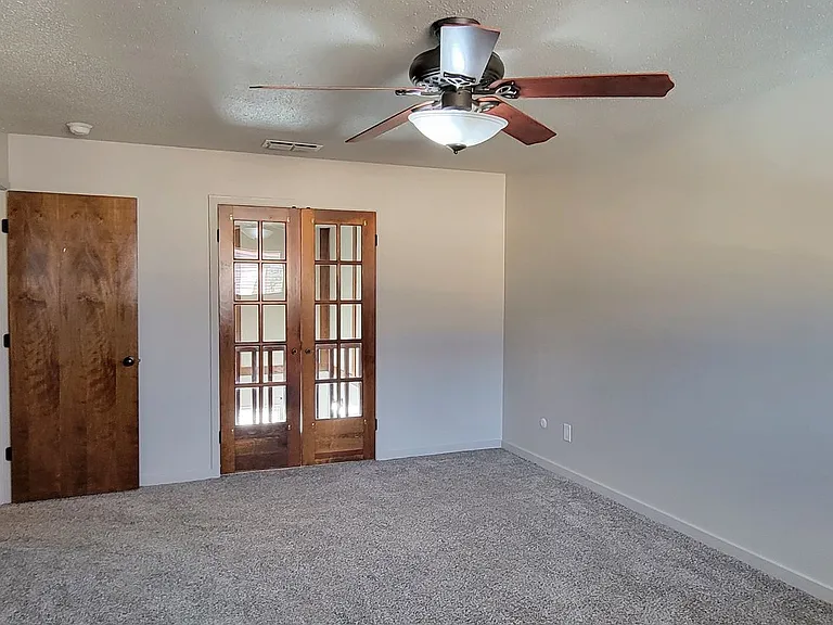 3516D Adenmor Ct — Photo 21