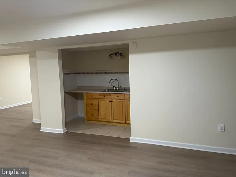 8219 Electric Ave — Photo 35