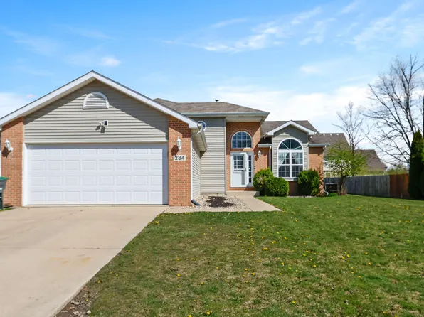 284 Hidden Lake Dr, Hobart, IN 46342