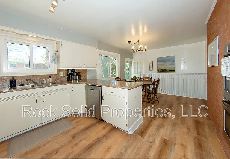 5512 Frederick Dr — Photo 10