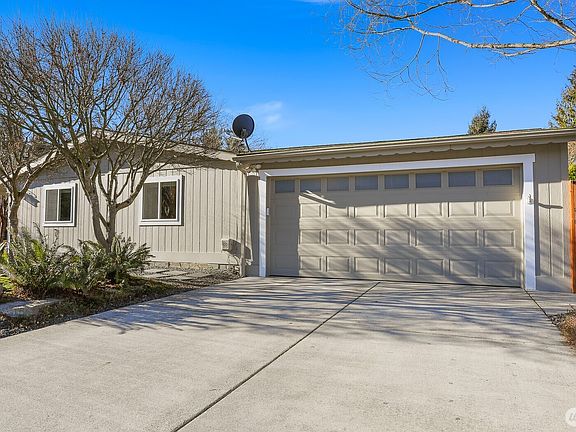 4th image of 23716 9th Place W