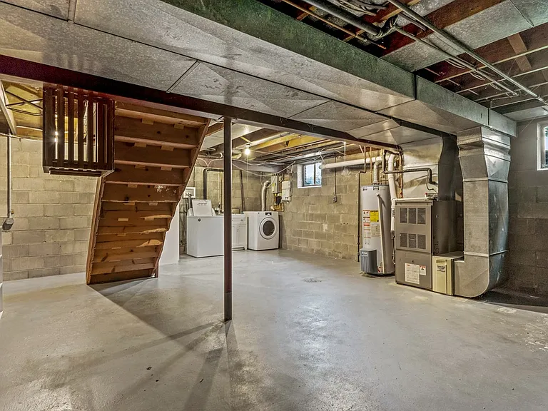 104 Erin Ct — Photo 27