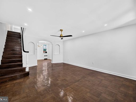 4th image of 5766 W Jefferson St