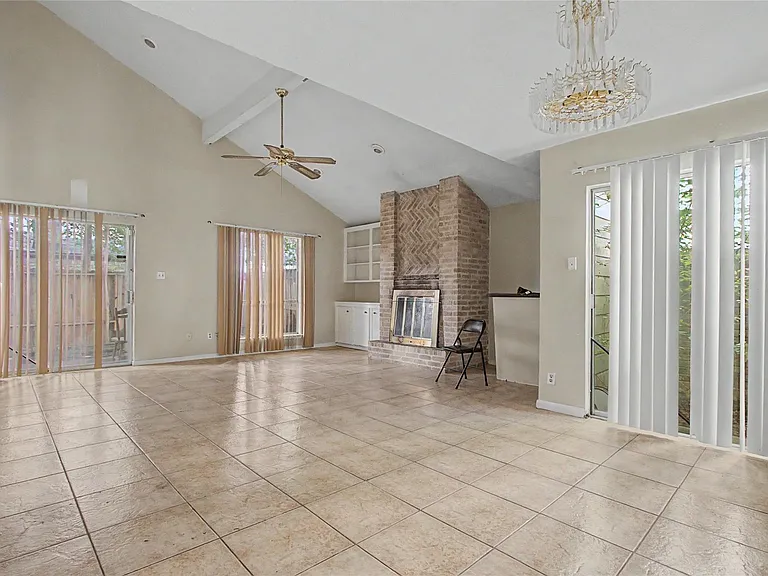 13119 Hollowcreek Park Dr — Photo 6