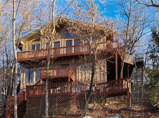 809 Castle Garden Rd, Sunrise Beach, MO 65079