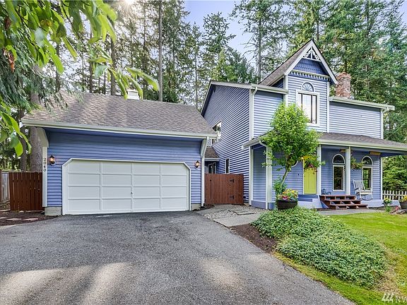 2nd image of 2040 214th St SE