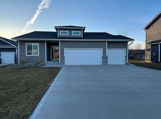 3904 SE Primrose Dr, Ankeny, IA 50021