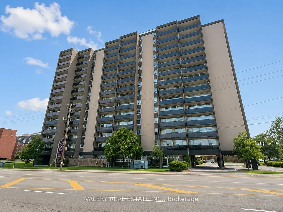 890 Jane St #903