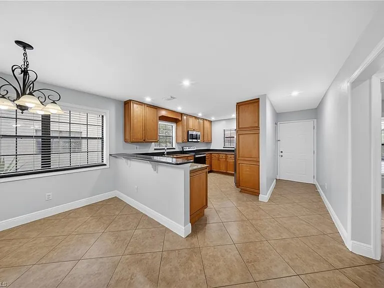 5270 Treetops Dr #J-201 — Photo 3