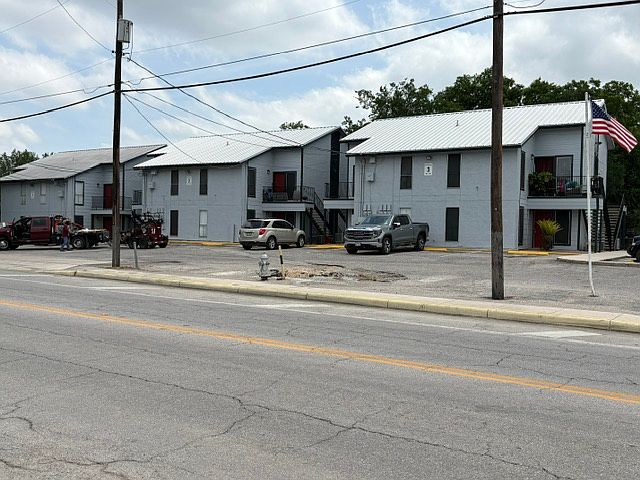 1st image of 3400 Roland Rd #29576644e