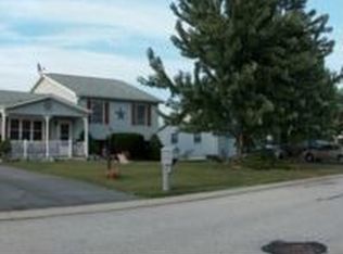 13 Little Knoll Dr, Hanover, PA