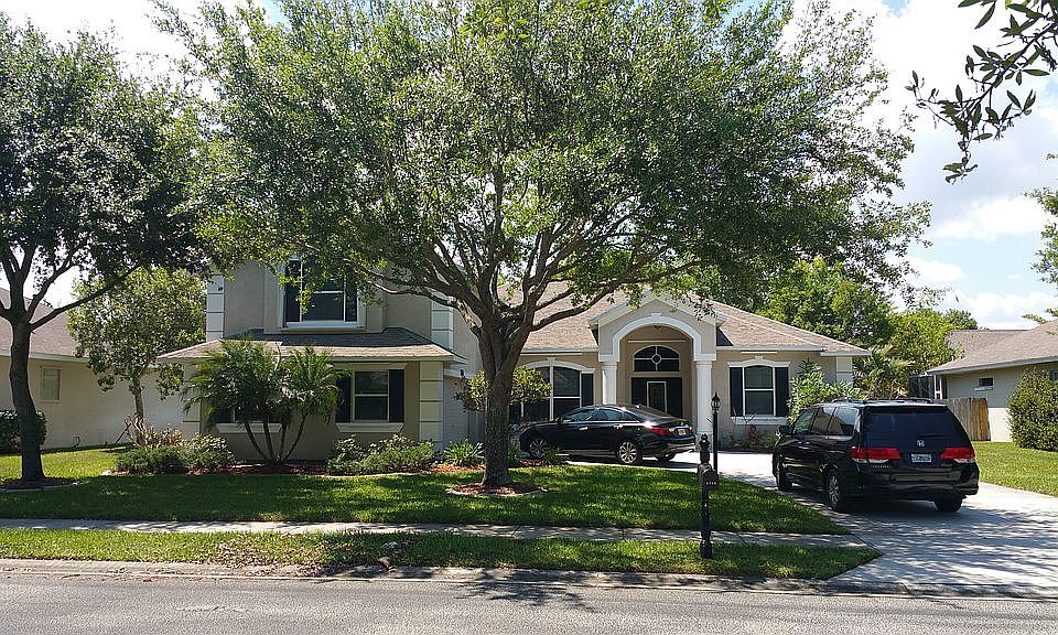 1st image of 5712 Newbury Cir