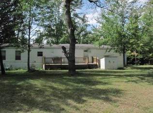 337 Country Ct, Houghton Lake, MI 48629