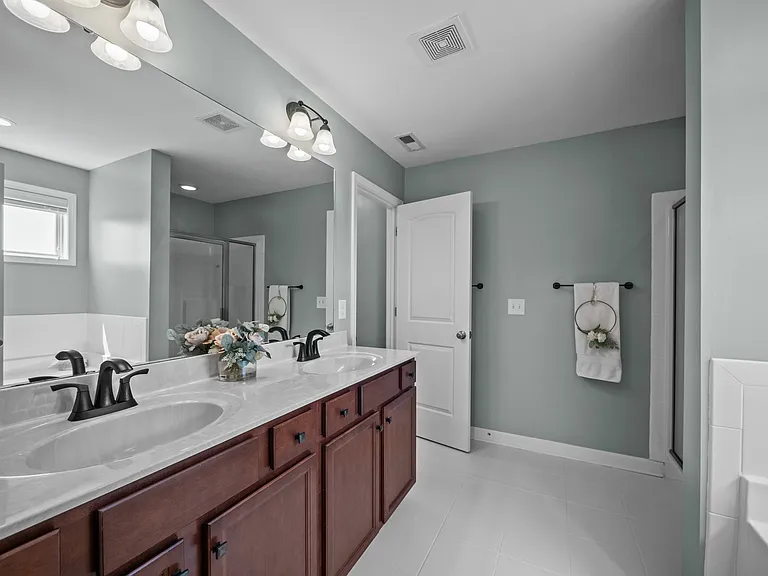 509 Romper Rd — Photo 53