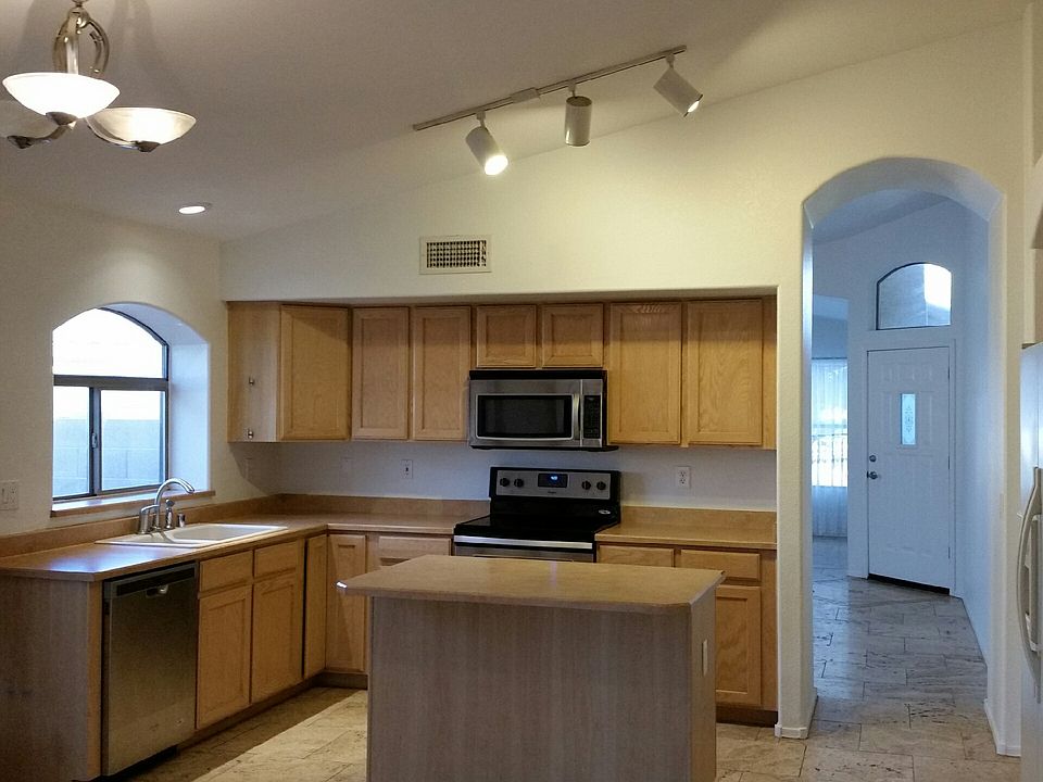 1st image of 17136 N Melissa Ln