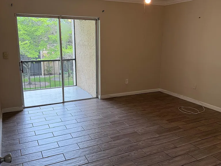 8401 SW 107th Ave — Photo 10