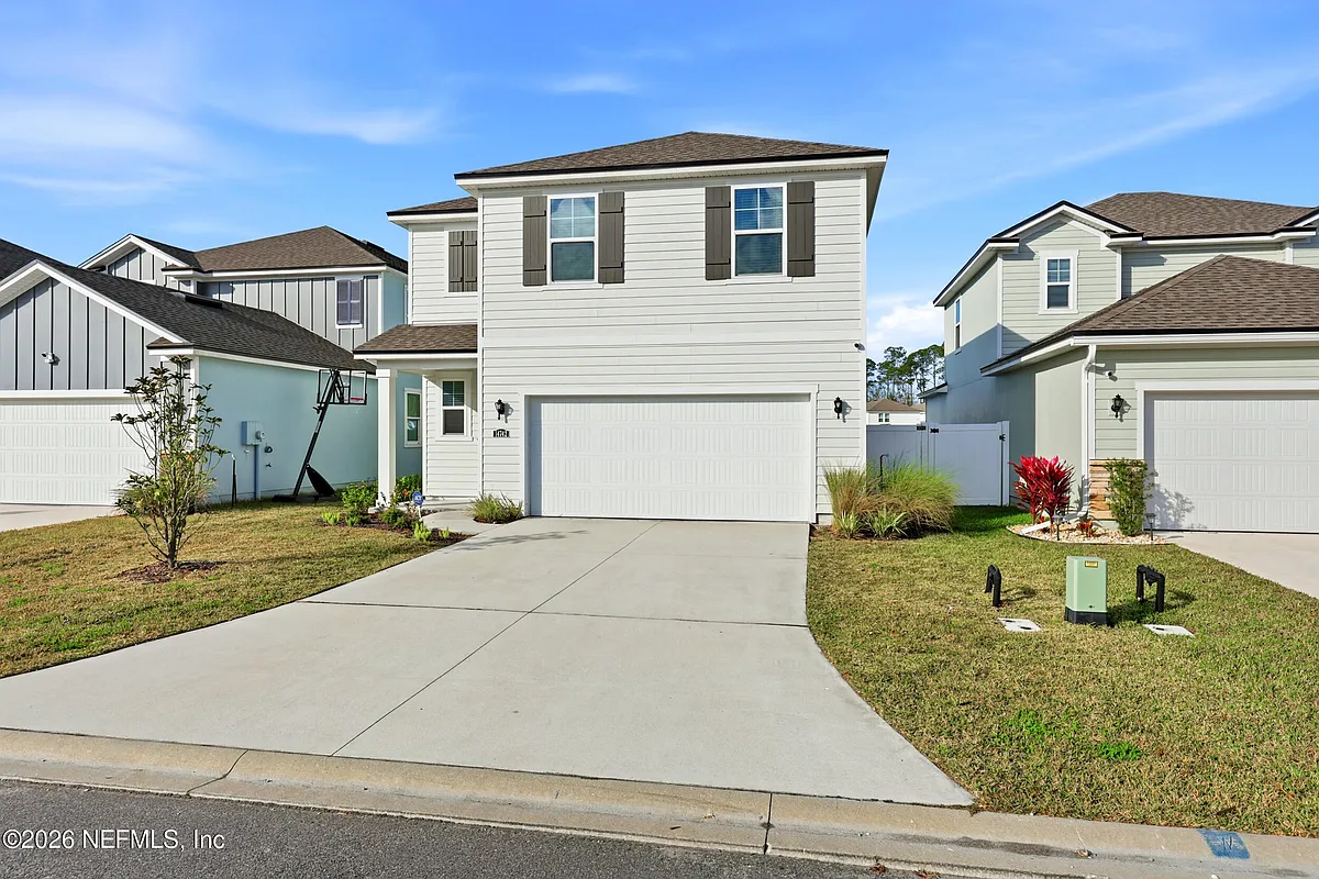 Building Photo - 14742 Cashew Ave